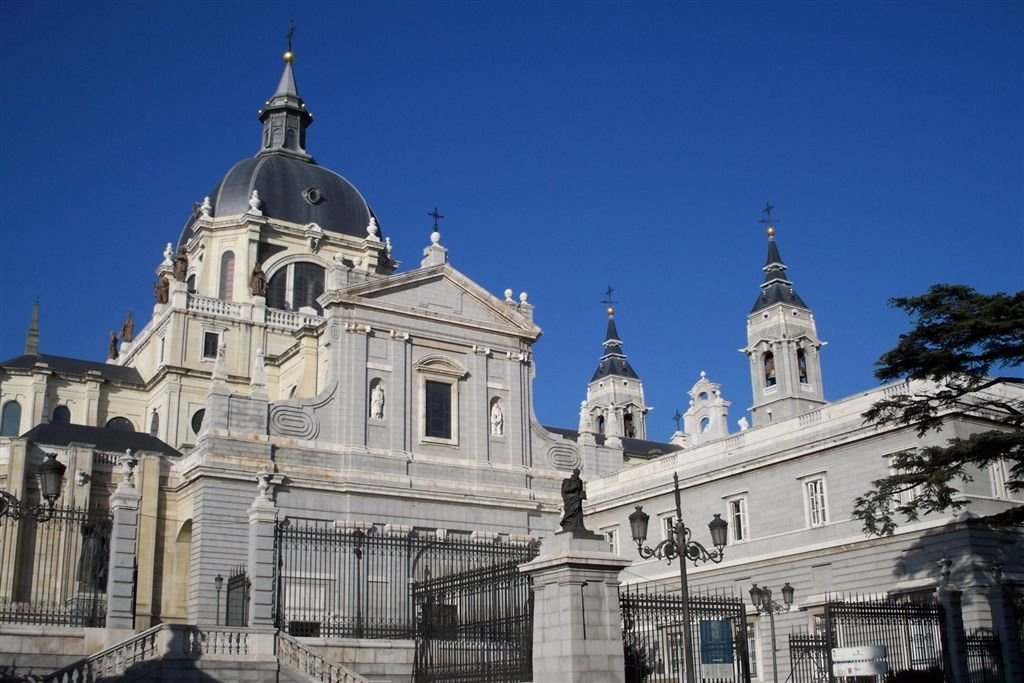 La catedral de la Almudena acoge hoy la Santa Misa en la Cena del Señor