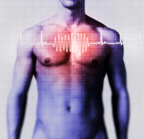 Doctor, me duele el pecho de vez en cuando, ¿debo preocuparme?