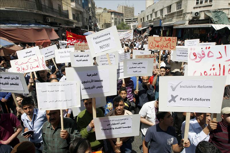 Miles de jordanos se manifiestan para pedir reformas y contra el alza de precios