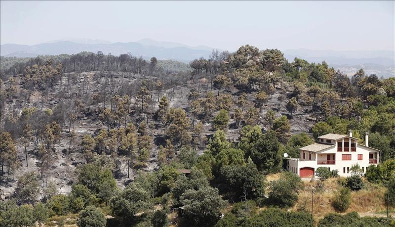 Controlado el incendio de la Sierra de Caldereros en Guadalajara