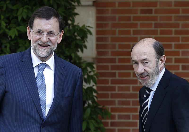 «La sorpresa es que Rajoy, en vez de romper amarras con los acuerdos de Zapatero con ETA, parece que está siguiendo su estela»