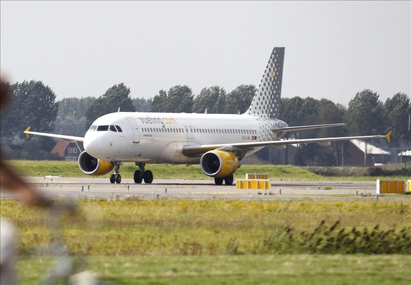 Un avión de Vueling vuelve a El Prat al detectarse una vibración anómala en un motor