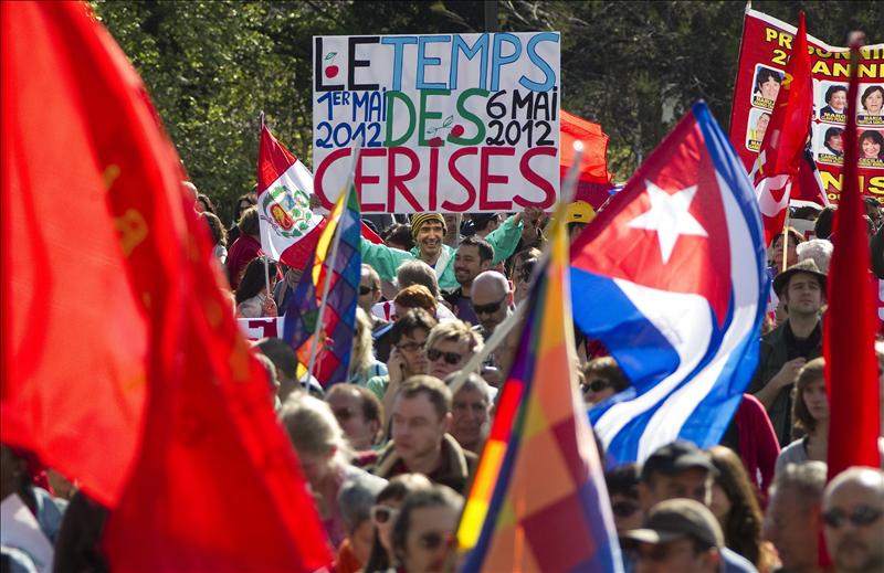 La izquierda francesa sale a la calle contra la austeridad de Hollande