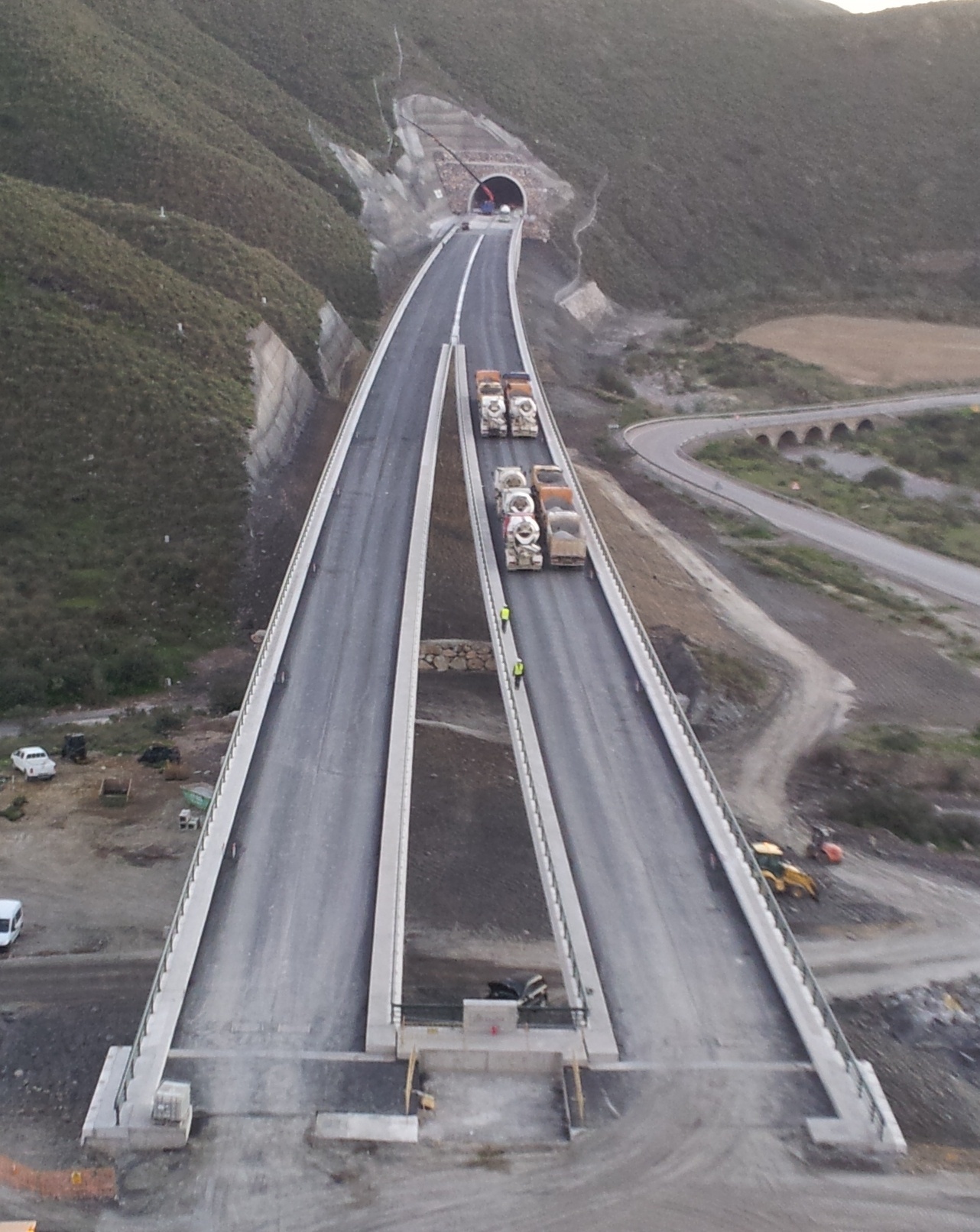ADIF concluye el viaducto del Barranco de los Gafarillos de la línea de AVE con Murcia