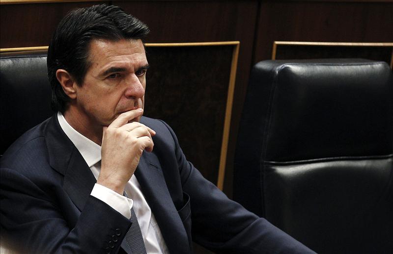 El ministro Soria cree que lo mejora para 2013 sería encontrar petróleo en Canarias