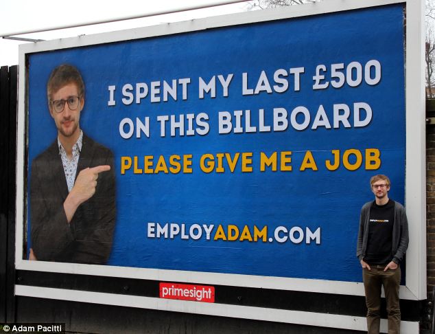 Adam Pacitti gasta sus últimas 500 libras en un anuncio para que le contraten