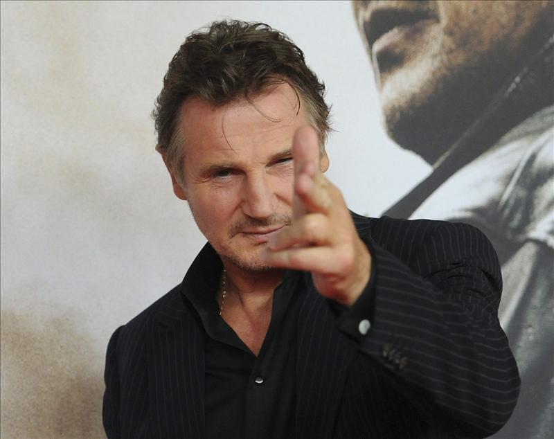 El irlandés Liam Neeson, condecorado por su carrera en su pueblo natal