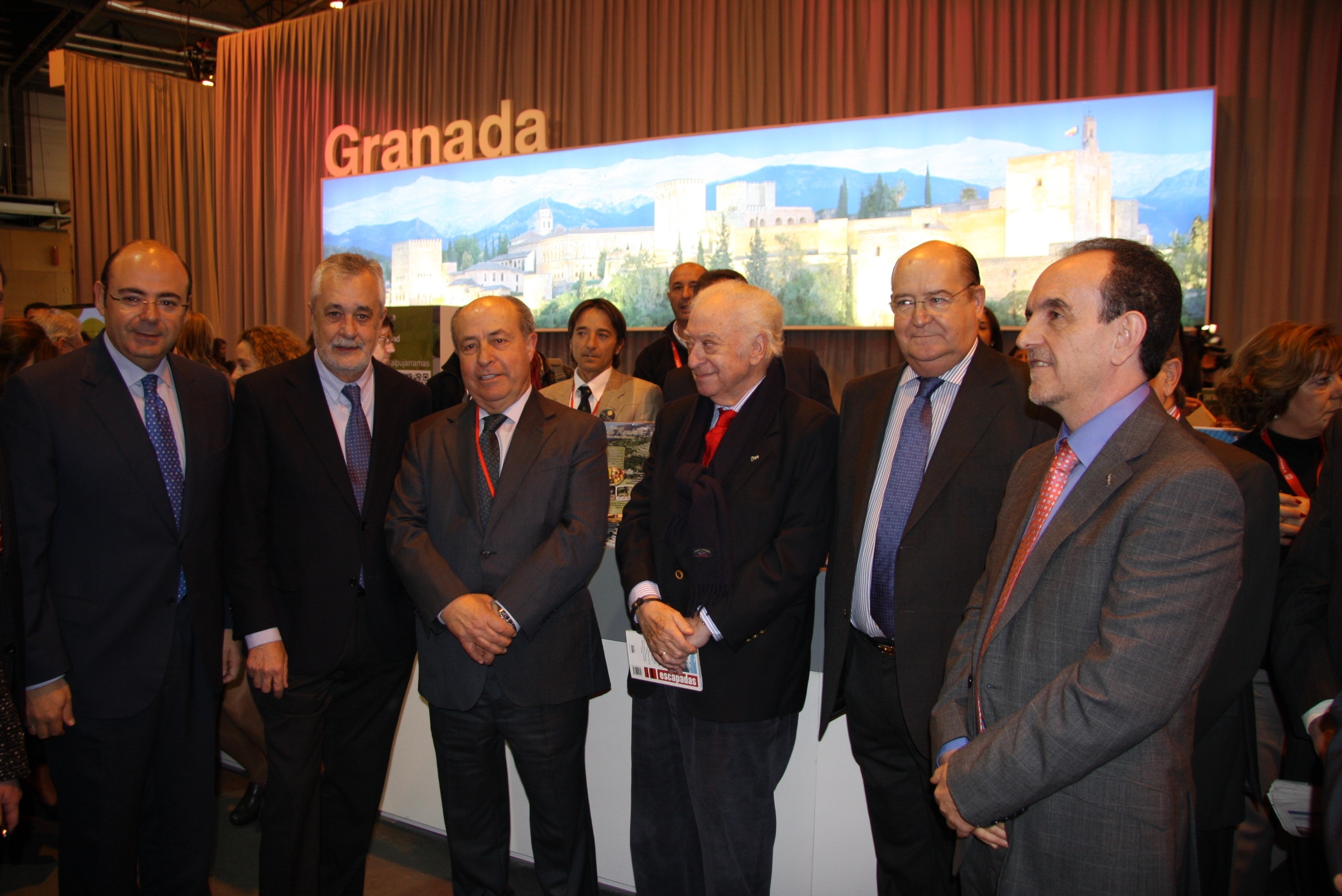 Granada «aguanta la embestida» de la crisis con un «leve» descenso, el 3,72 por ciento