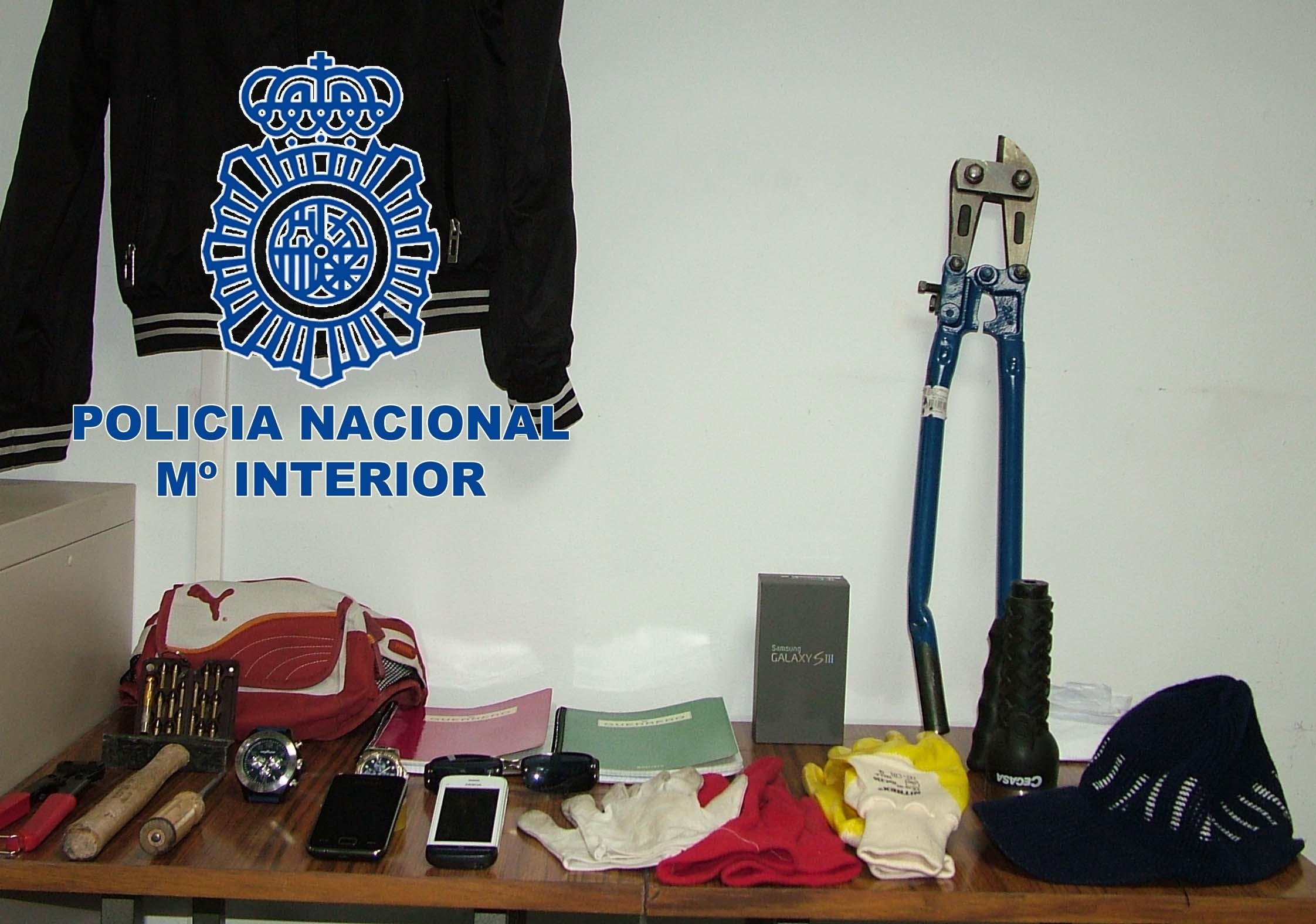 Policía Nacional detiene al autor de 24 robos con fuerza cometidos en Yecla durante las últimas semanas