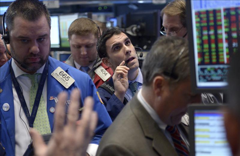 Wall Street baja y el Dow Jones desciende un 0,10 por ciento en la apertura