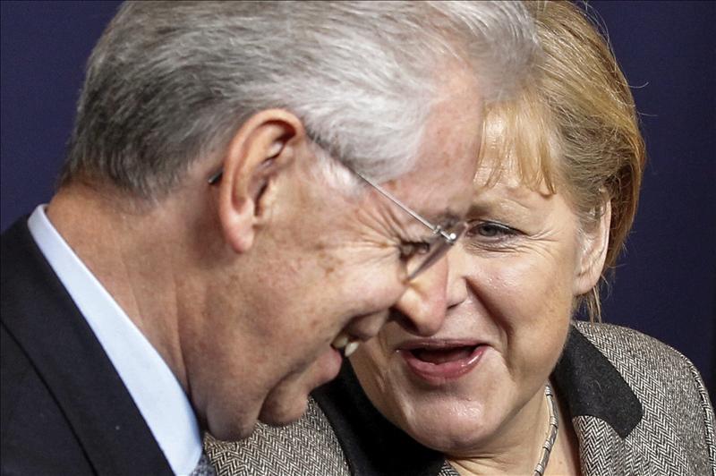 Monti le pide a Merkel rebajar la aportación de Italia a los presupuestos europeos