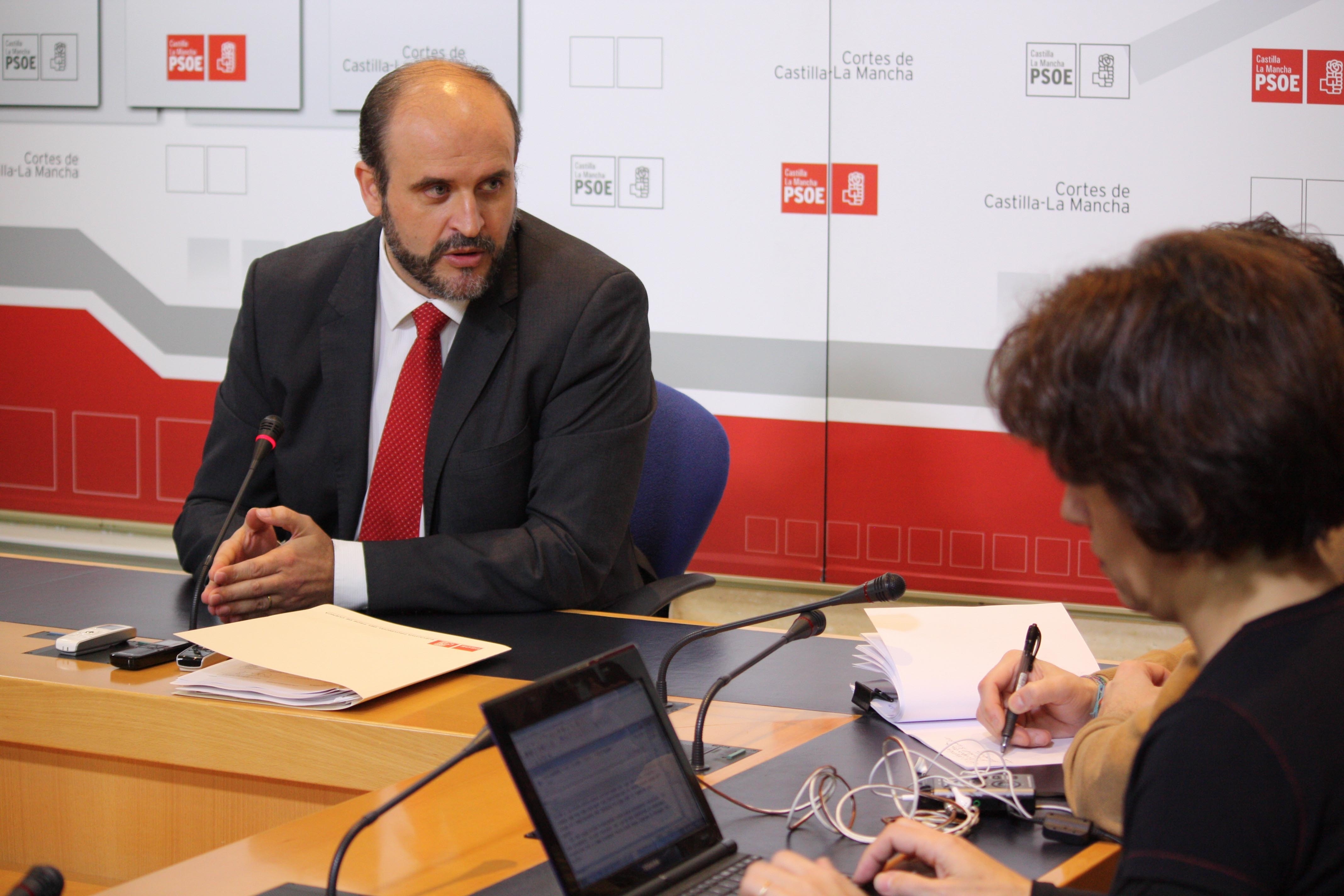PSOE llevará a las Cortes una Proposición de Ley de pagos a ayuntamientos y otra sobre los complementos de altos cargos