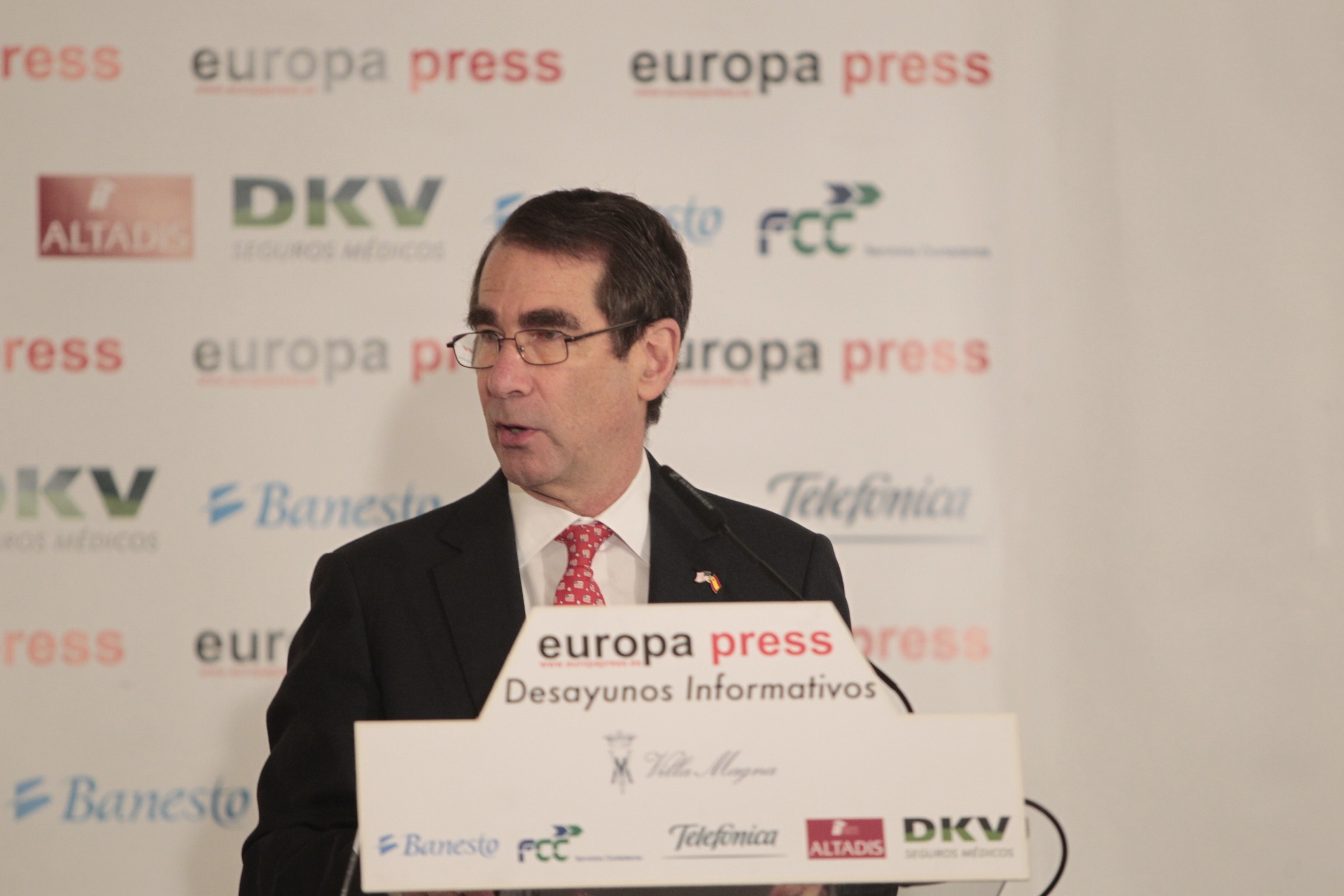 El embajador de EEUU anima a España a hacer reformas para atraer inversión