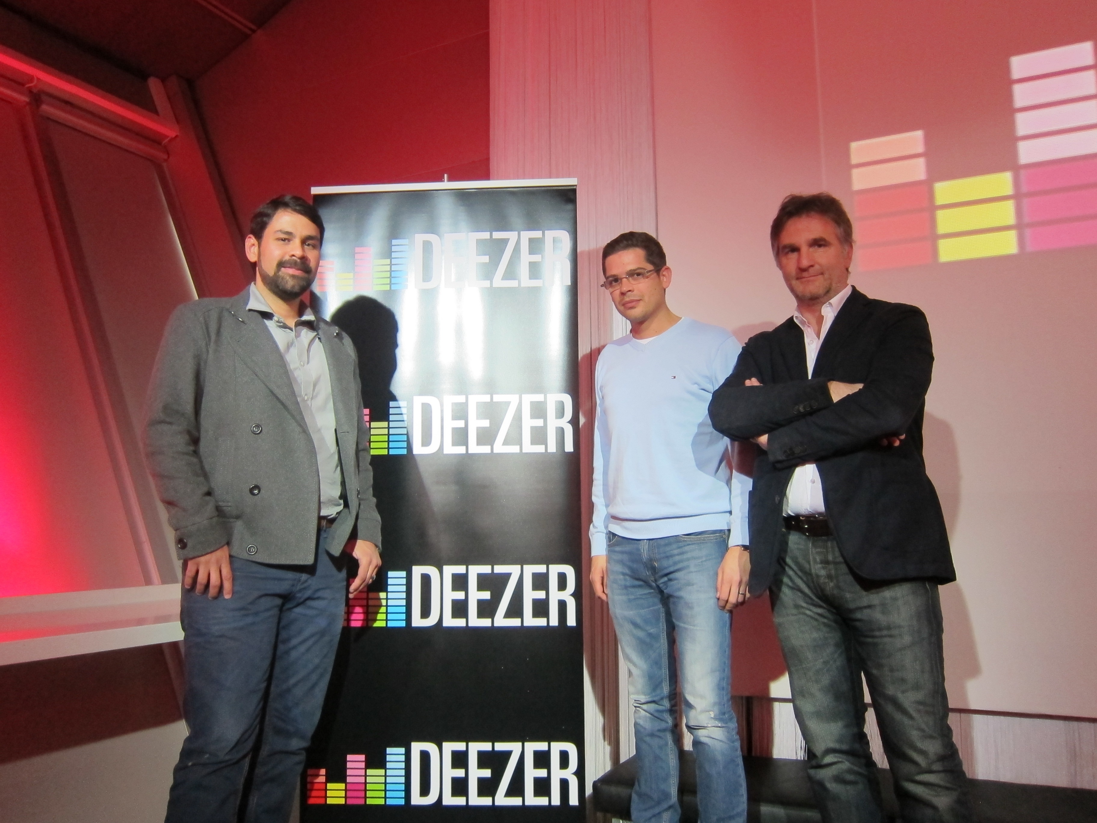 La plataforma musical »Deezer» desembarca en España con una oferta de un año gratis de servicio con publicidad