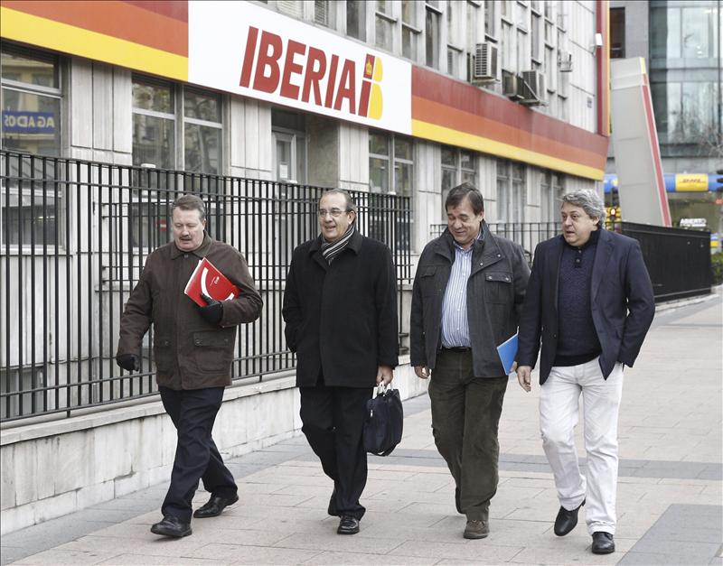 Los sindicatos piden a Iberia que explique si IAG considera válidos los acuerdos del Sima