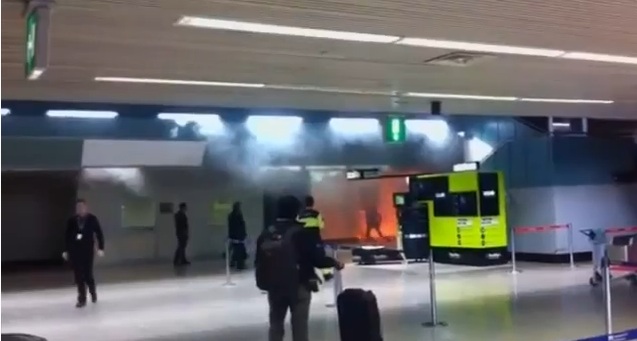 Un joven se prende fuego en un aeropuerto de Roma