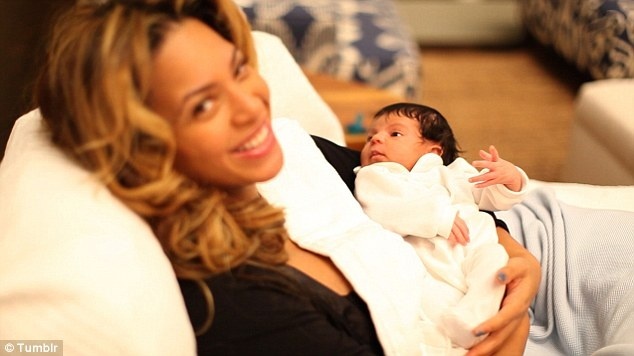 Beyoncé muestra las imágenes de su hija en el estreno del documental »La vida es sueño»