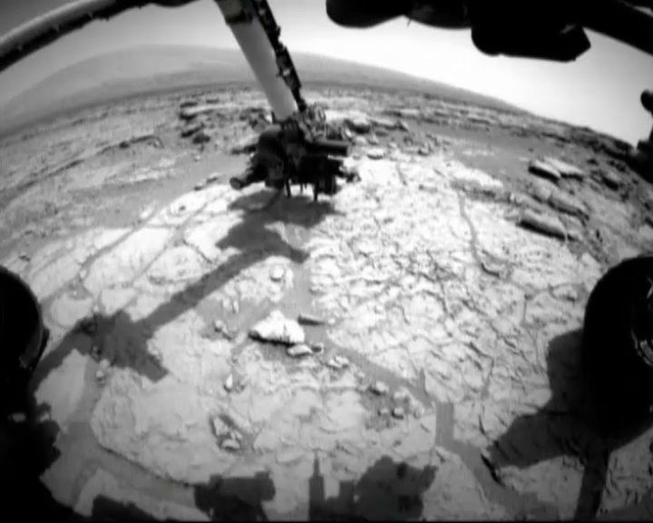 El Curiosity encuentra suelo gris y no rojo en Marte