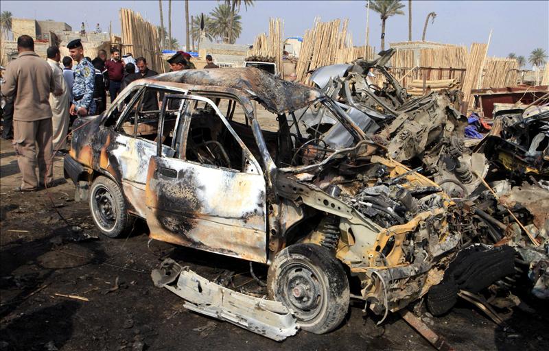 Al menos 15 muertos por la explosión de dos coches bomba en Bagdad