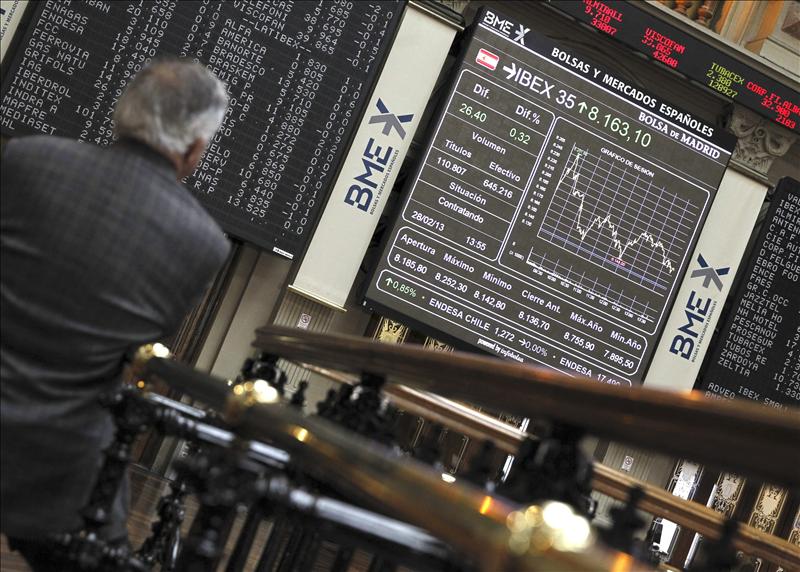 La Bolsa española abre la sesión sin tendencia clara y el IBEX cae el 0,20 por ciento