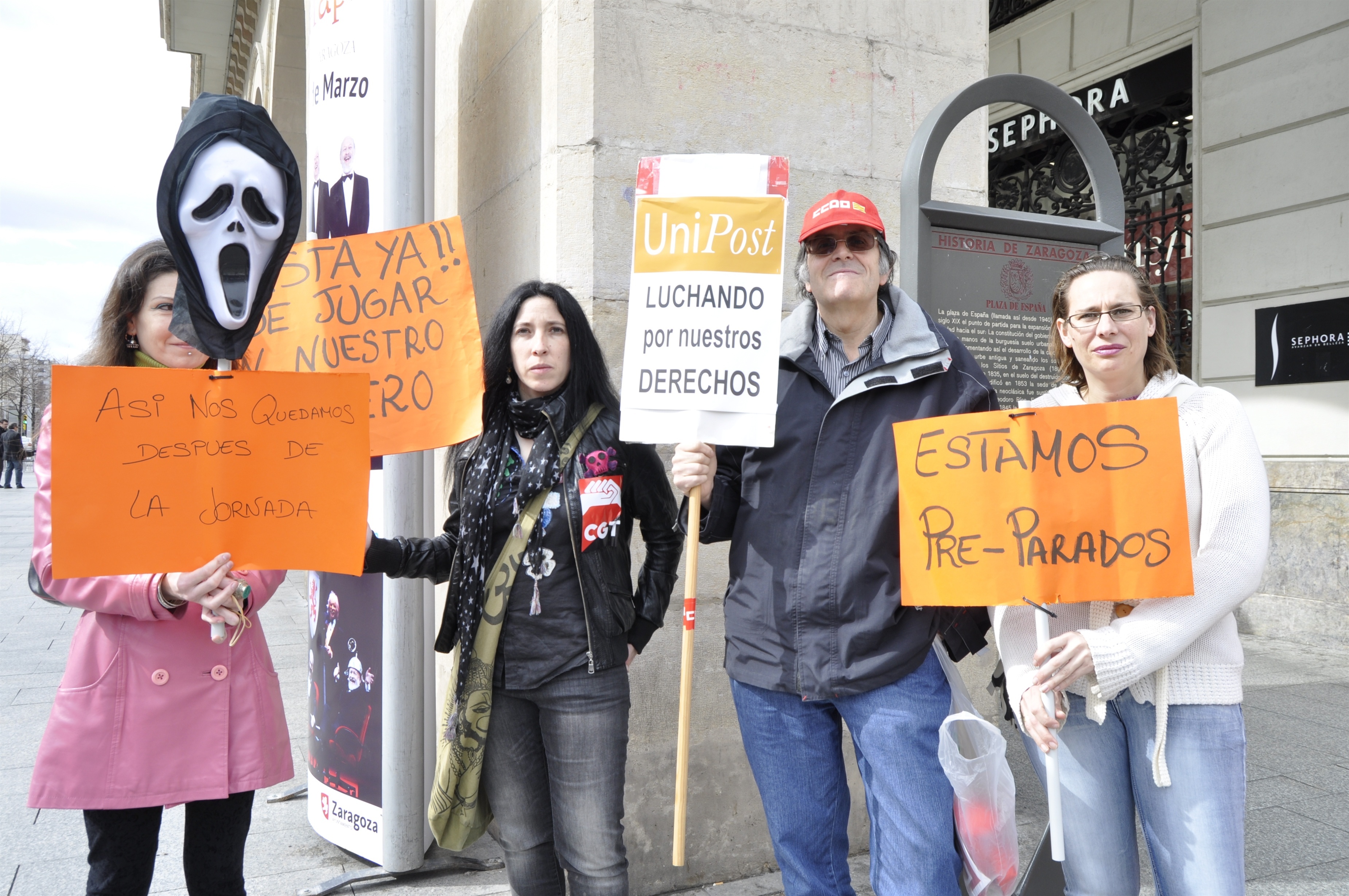 Trabajadores de Unipost se manifiestan contra el ERTE, que afecta a 200 personas en la ciudad