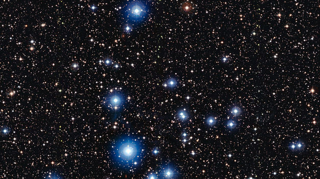 Así se ven las estrellas más jóvenes del universo... ¡de 35 millones de años!