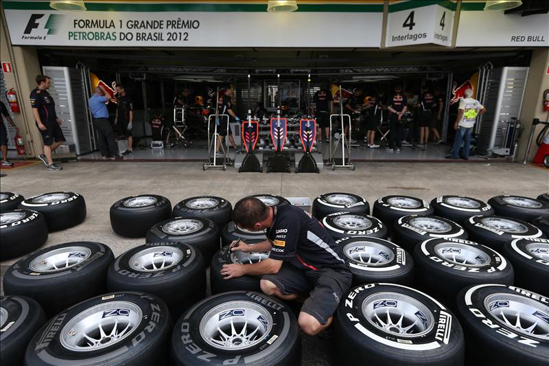 En Red Bull tiemblan y se ponen duros con los neumáticos