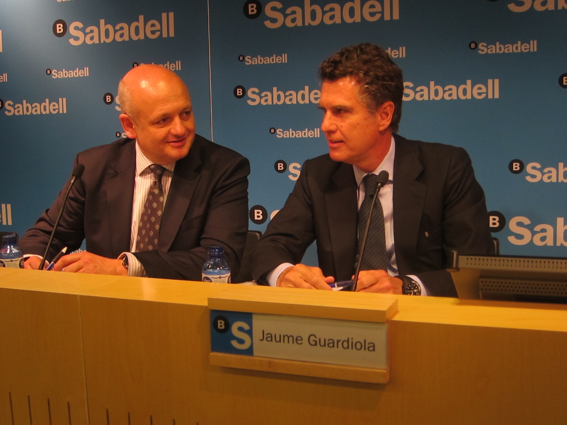 Banco Sabadell pide que el impuesto sobre pisos vacíos en Catalunya no provoque un «mal negocio»