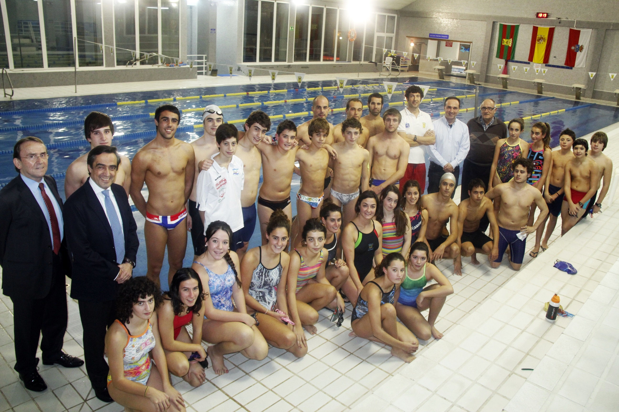 La Escuela Deportiva oferta más de 230 plazas en cursos de natación para niños