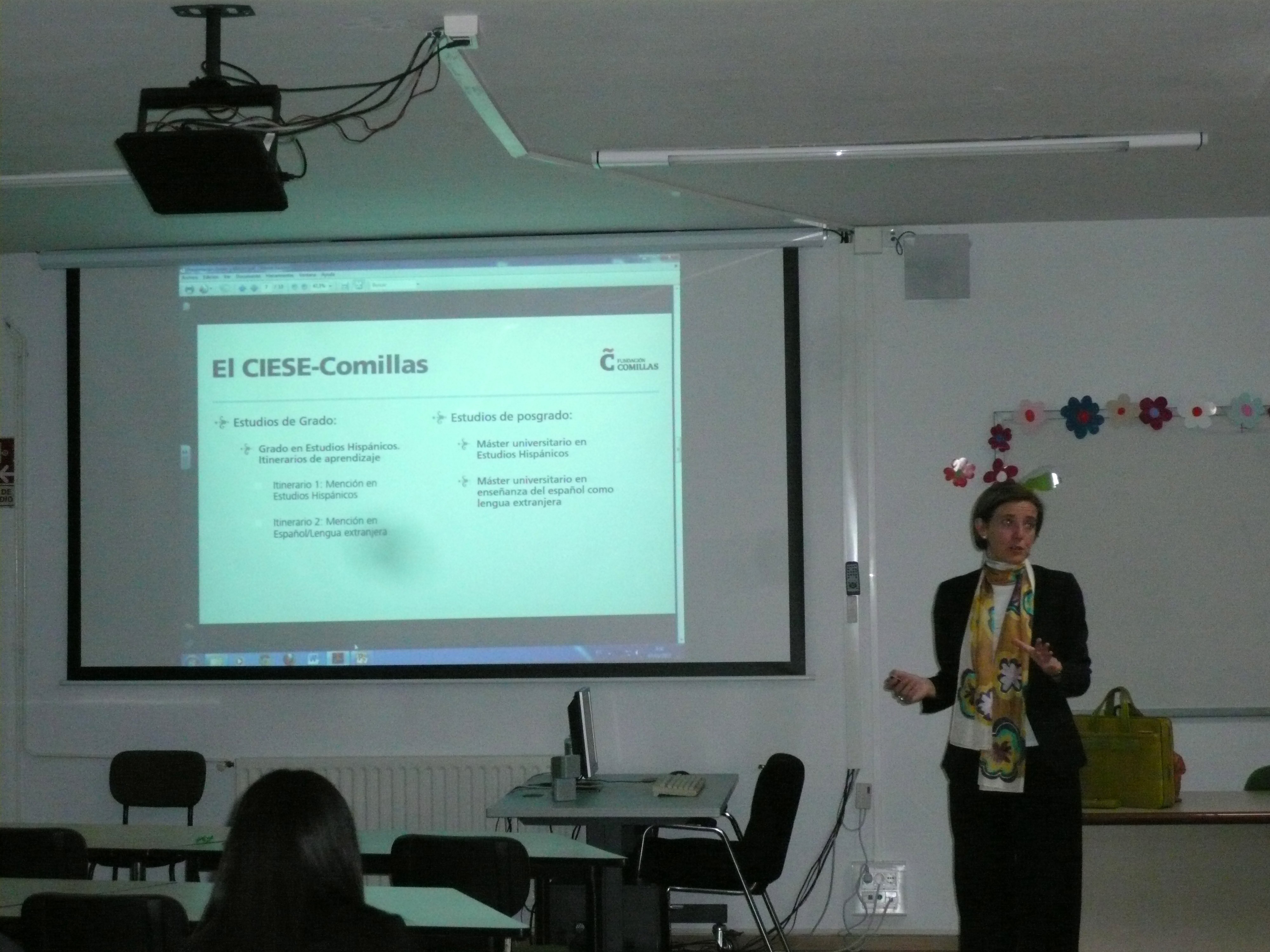 F.La Fundación Comillas explica su metodología de enseñanza en el CEP de Torrelavega