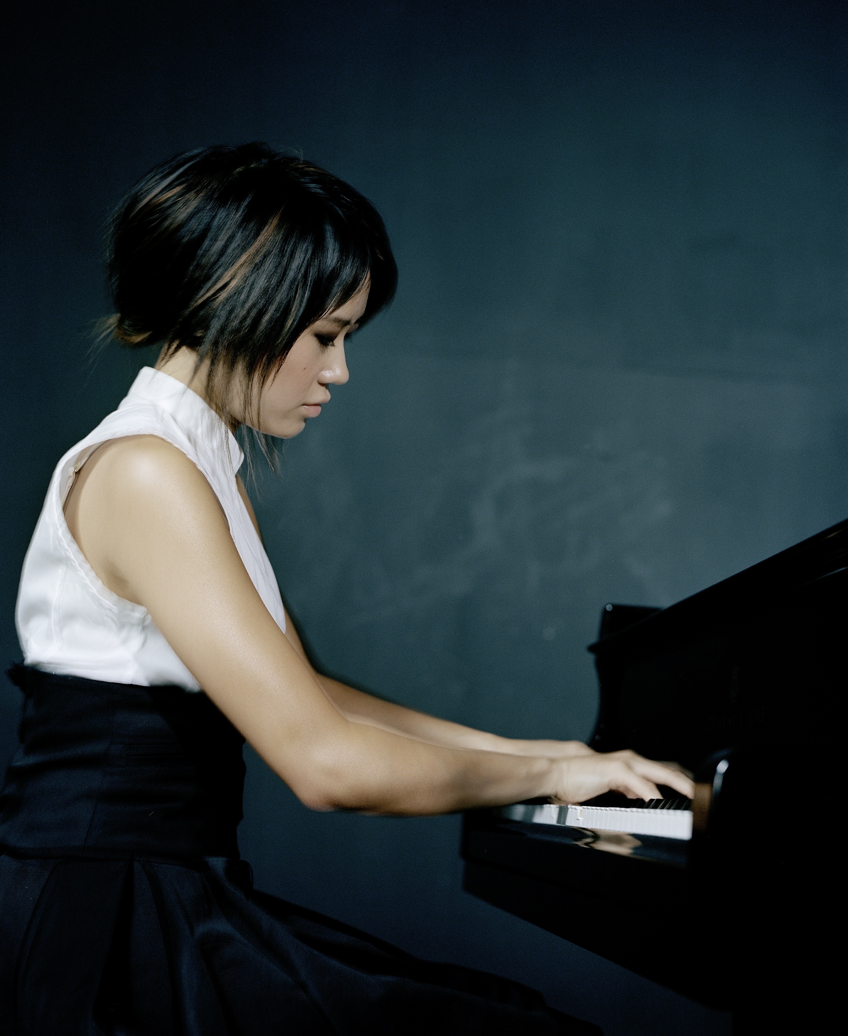 La pianista Yuja Wang debuta en L»Auditori con la «emoción de hacer buena música»