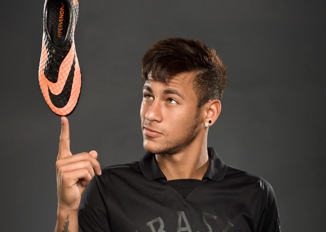 Hypervenom, las nuevas botas de Neymar y Rooney | Teinteresa