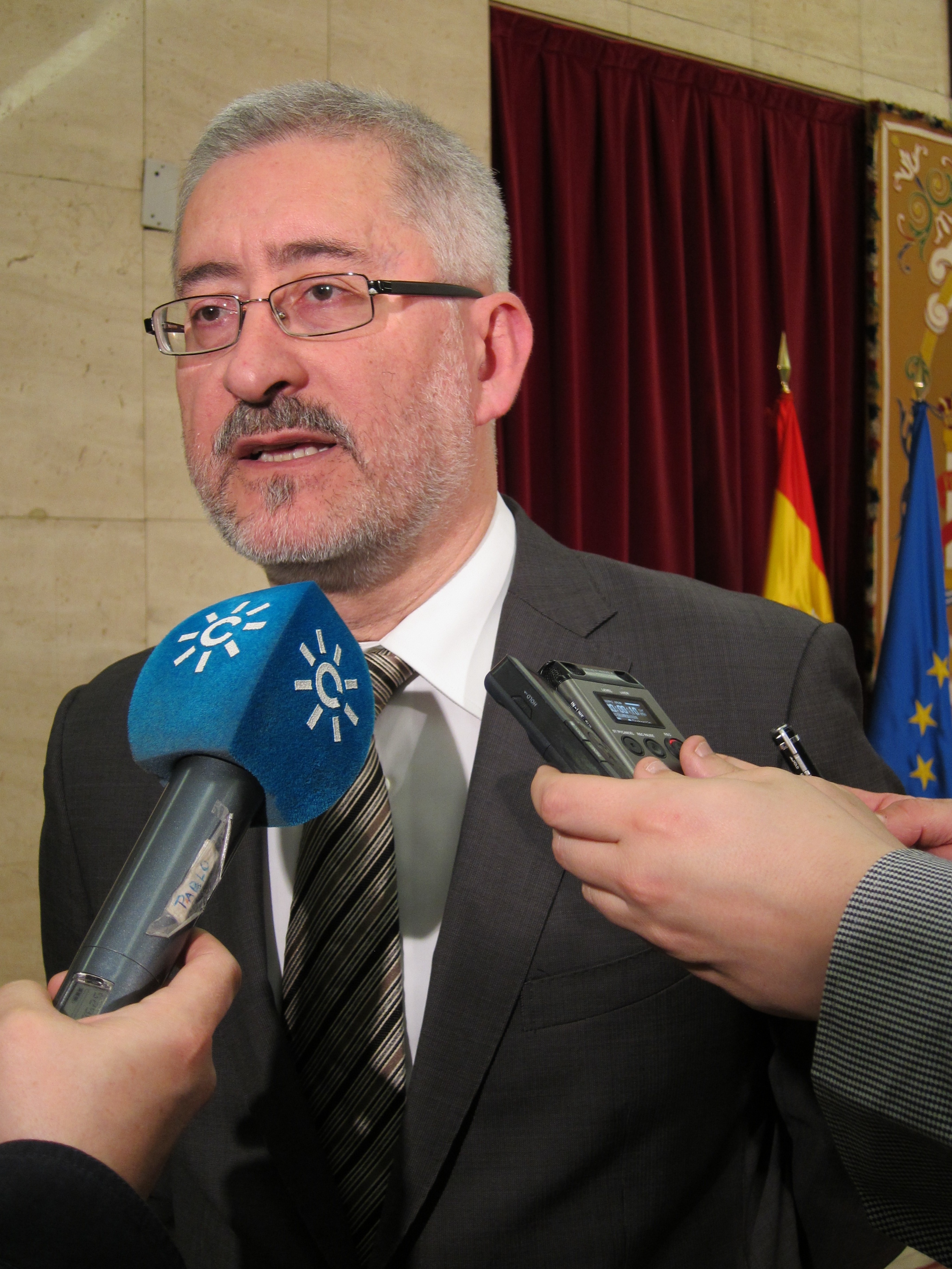 Ávila apunta que con su petición sobre inversión al Gobierno «cumple con responsabilidad y nadie debe sentirse agredido»