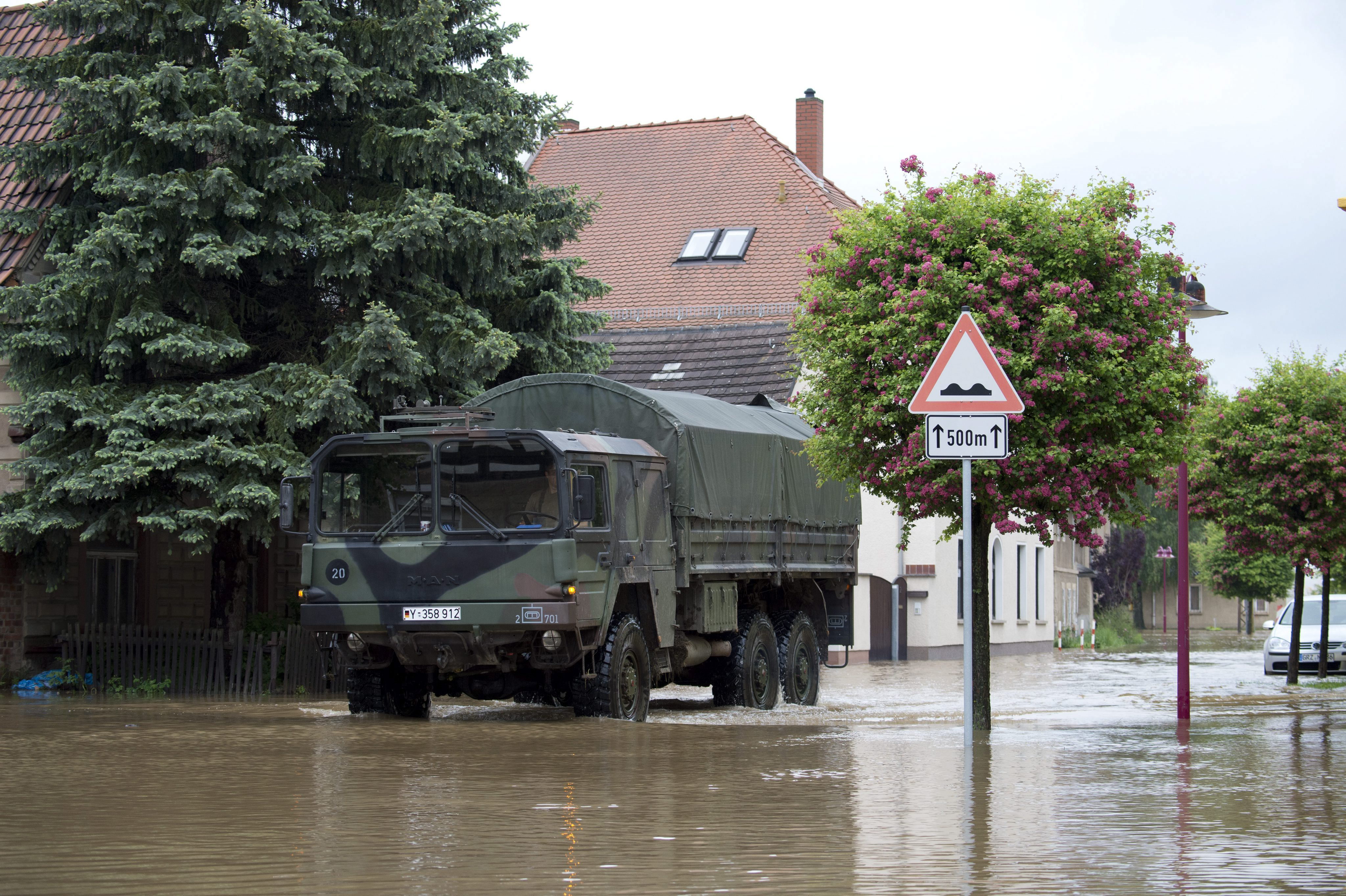 Merkel viajará mañana a las regiones alemanas afectadas por las inundaciones