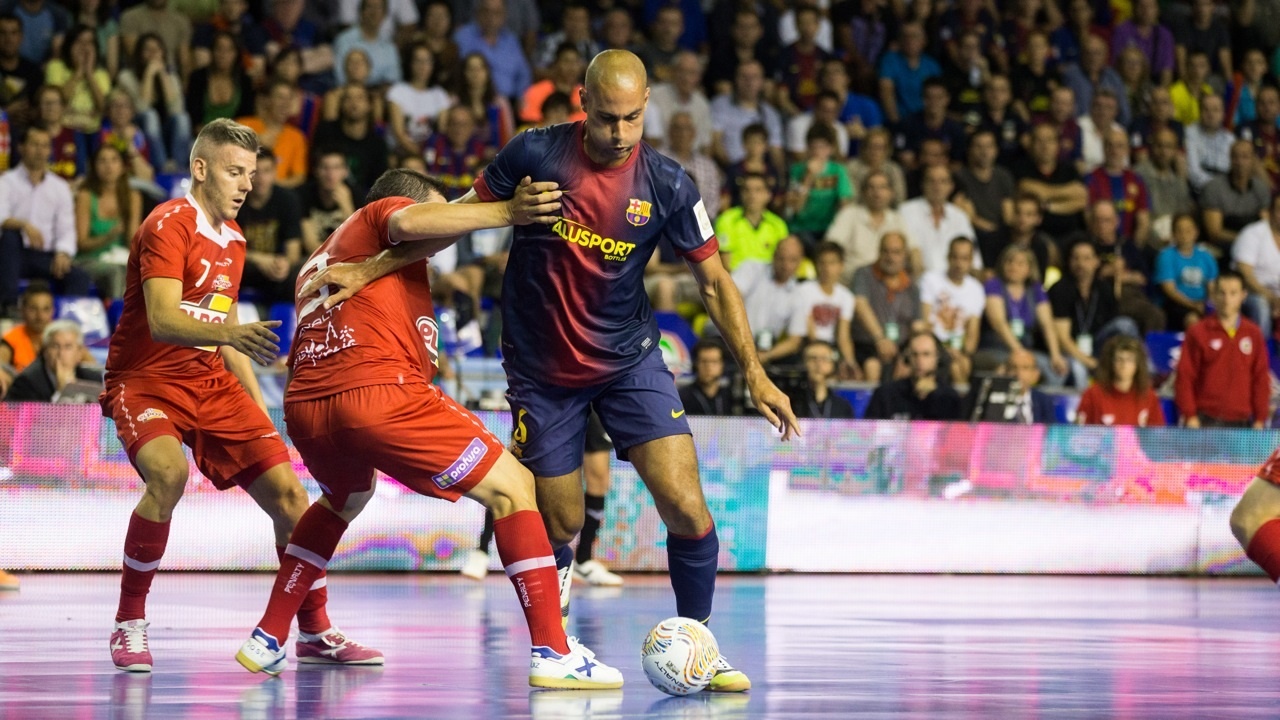 Torras y Sedano dan el primer asalto al Barça tras un igualado duelo
