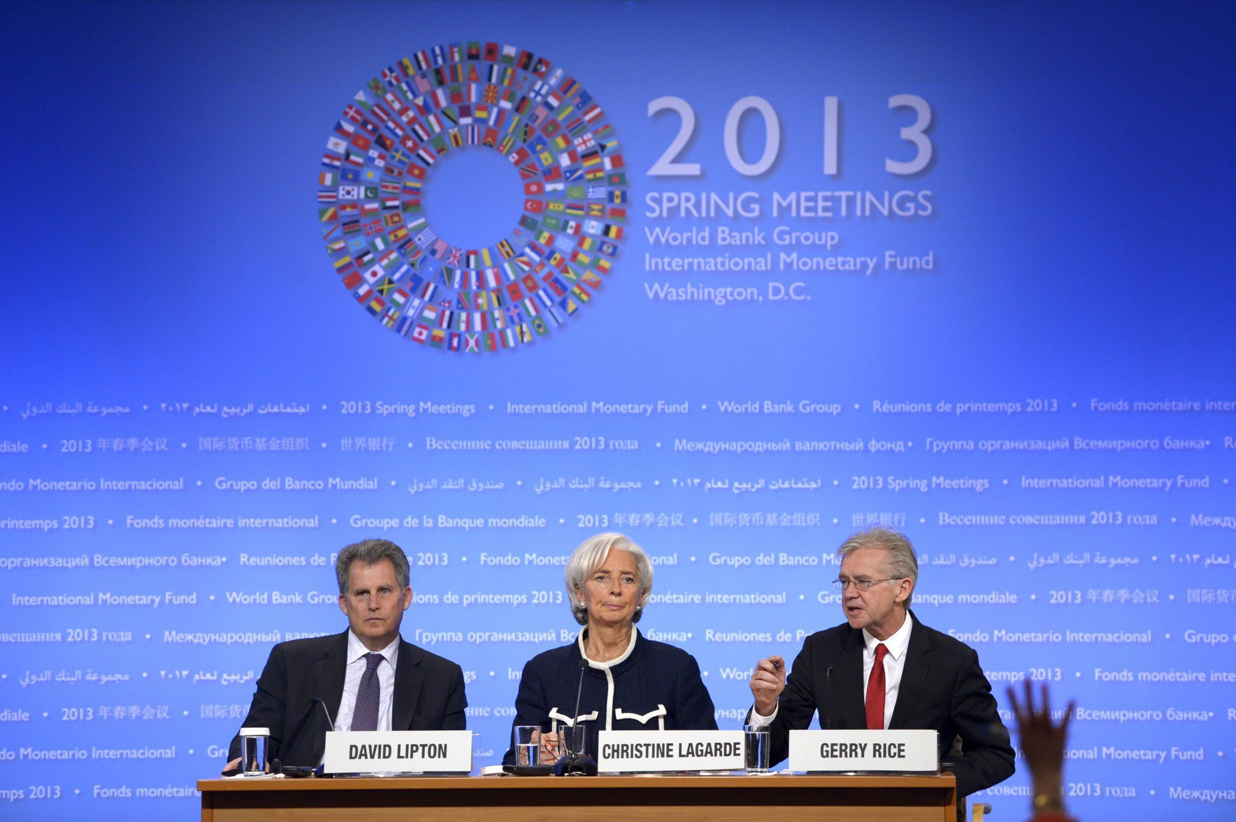 El FMI pide una nueva reforma laboral que abarate el despido y baje salarios