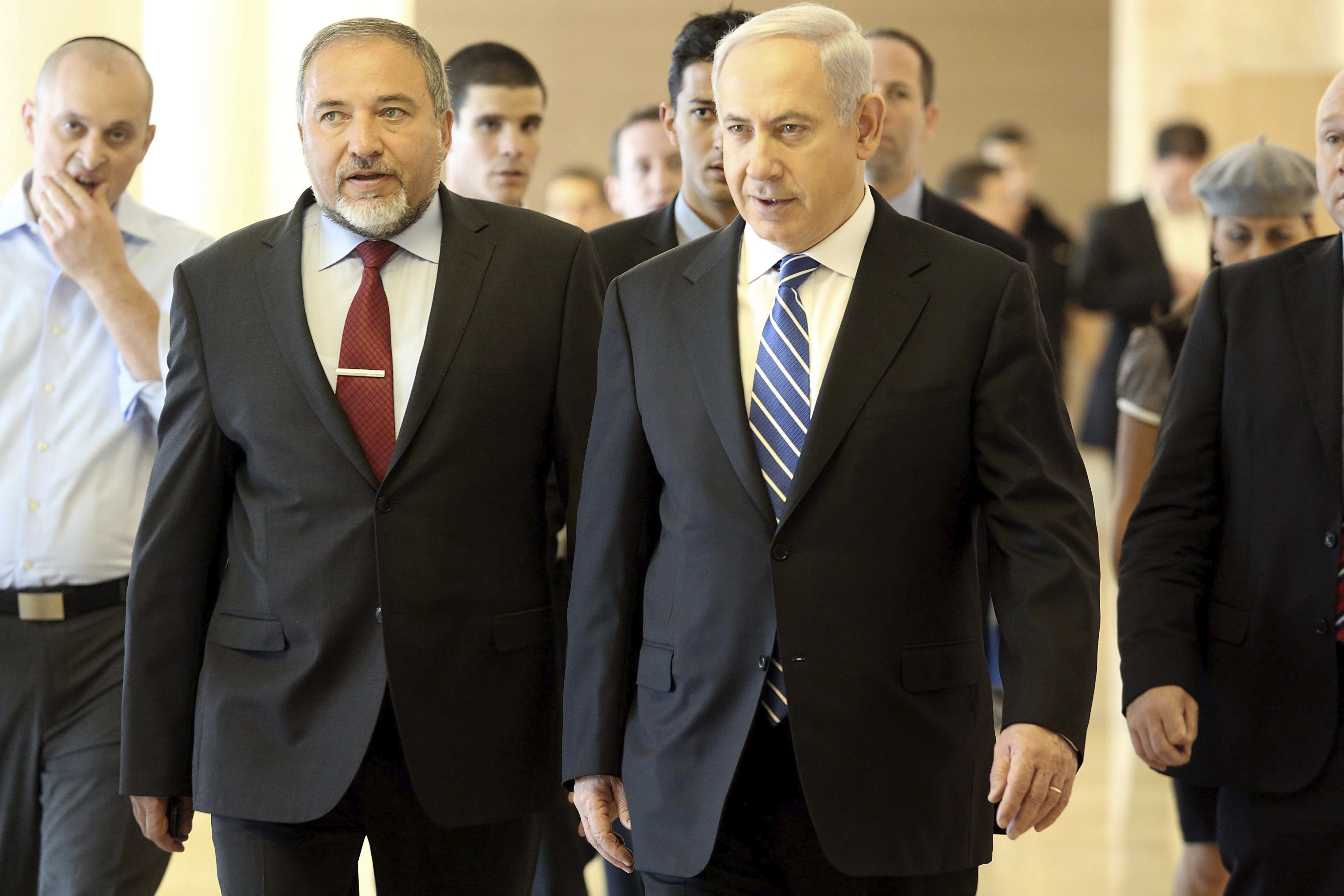 Netanyahu inaugura una escuela en una colonia judía en territorio palestino
