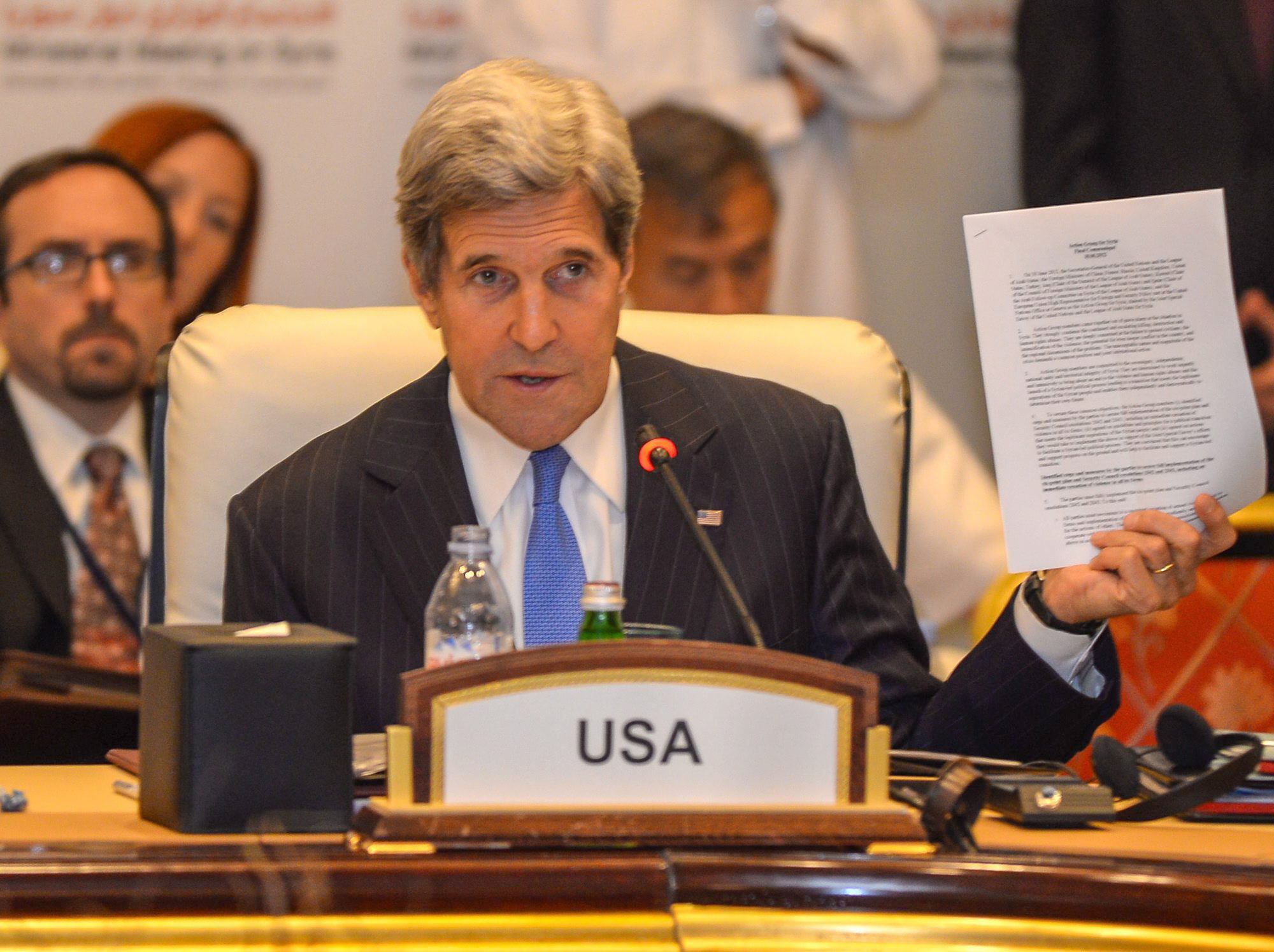 Kerry advierte a China y Rusia por las consecuencias del caso Snowden