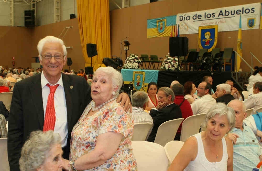 Feliz Día de los abuelos y abuelas a todos los mayores de España