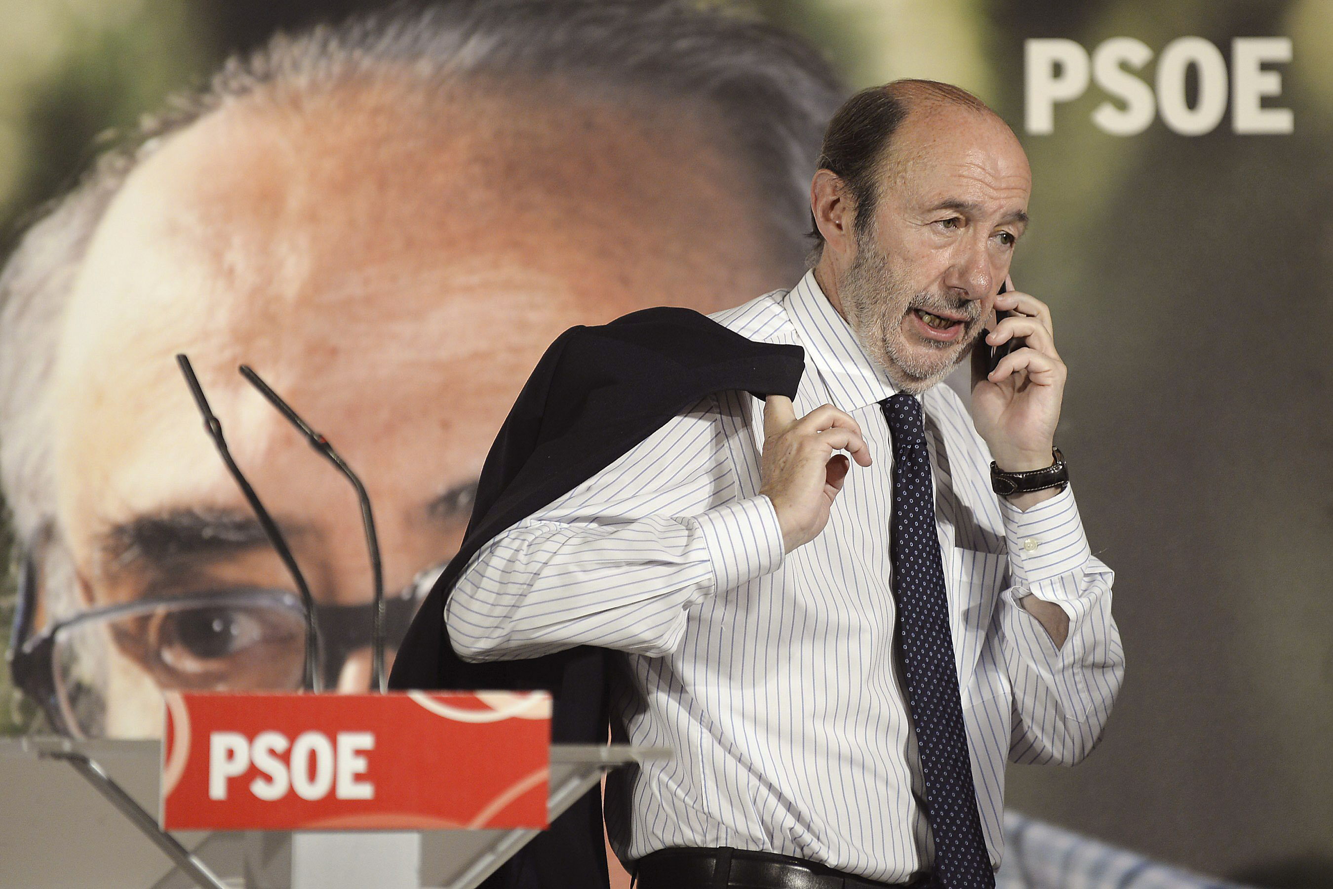 El PSOE suspende sus actos en señal de duelo por las víctimas de Santiago