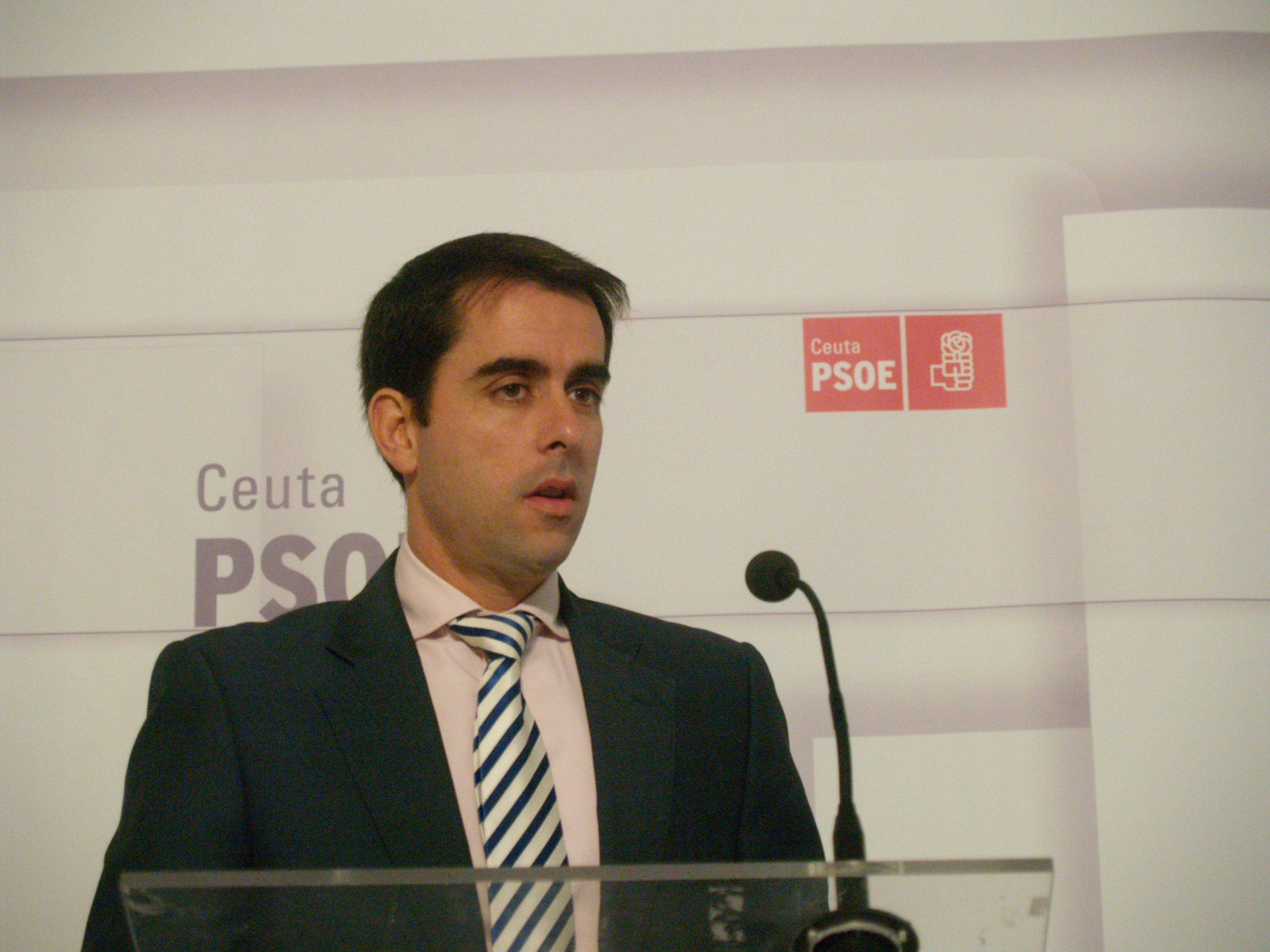 El PSOE espera que la «presión» sobre el »bunkering» no perjudique a Ceuta, que lleva años haciéndolo