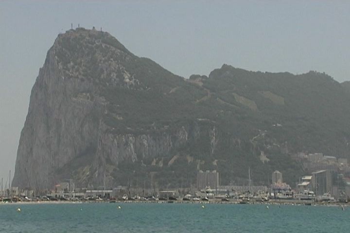 Ecologistas denuncian la entrada en Gibraltar de material de relleno contaminado
