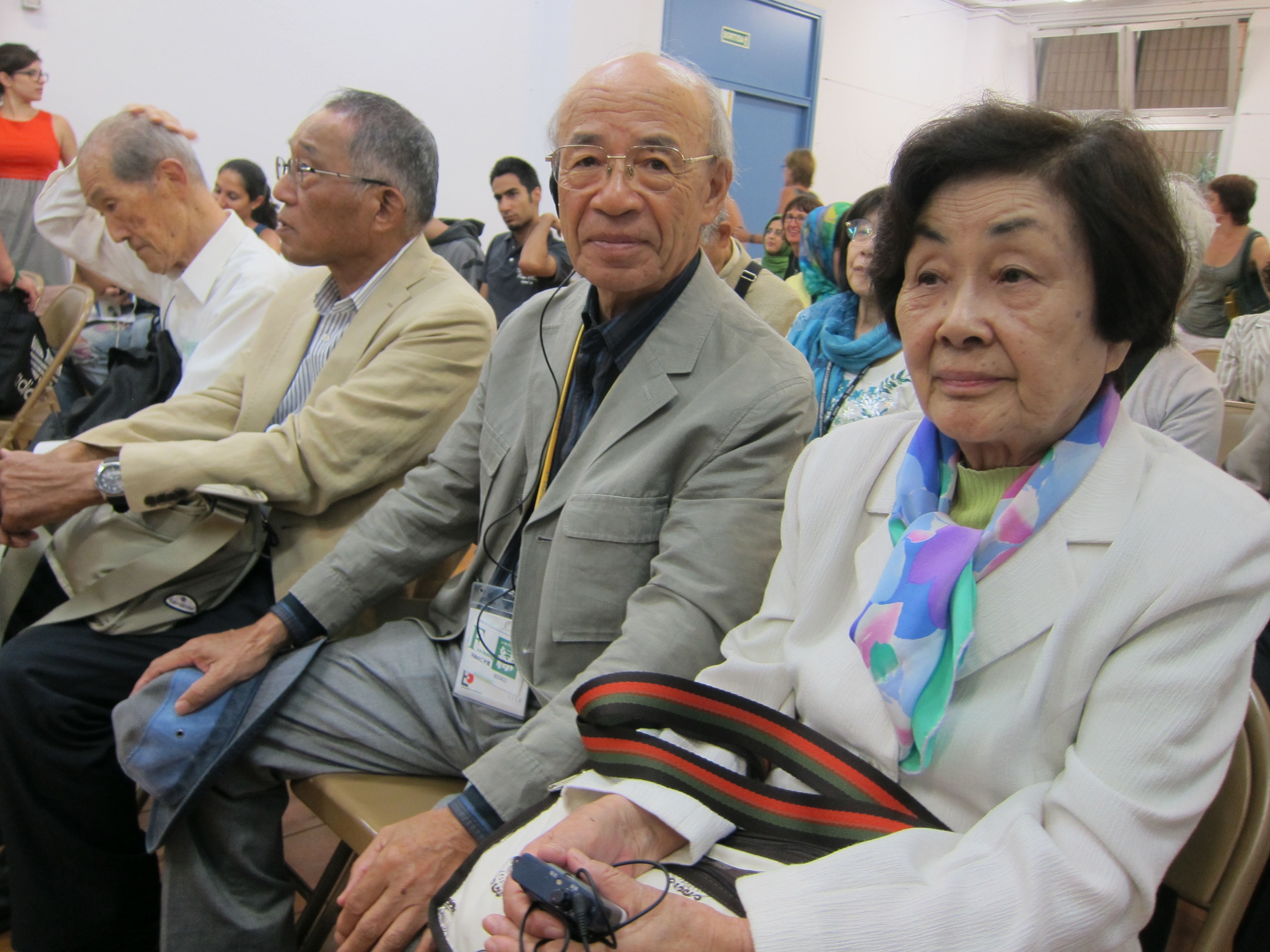 Supervivientes de las bombas de Hiroshima y Nagasaki avisan en Barcelona del peligro de la energía nuclear