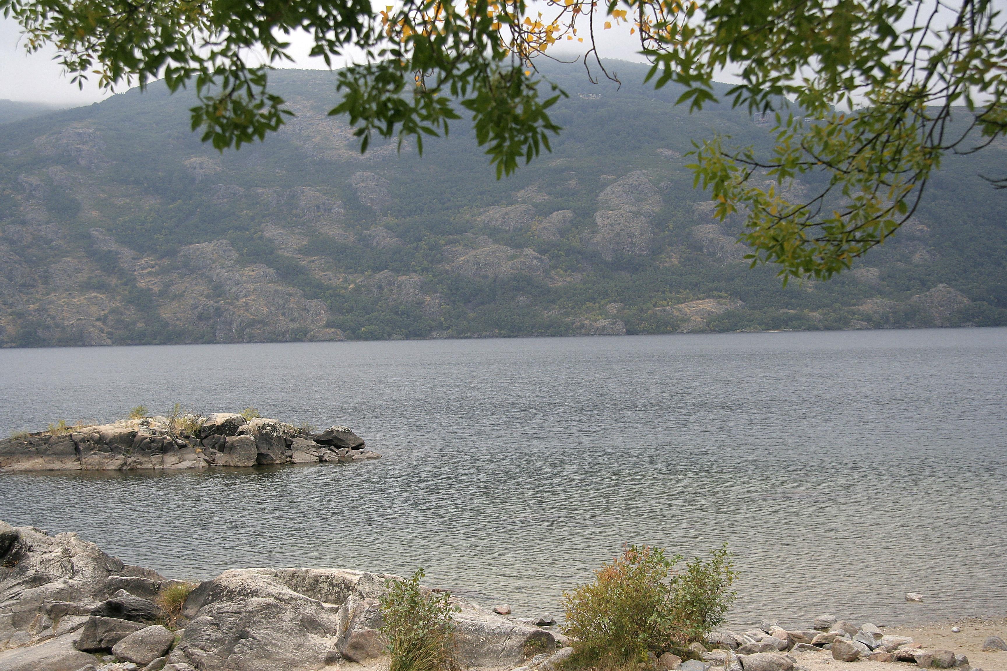 La Junta financiará el 50% de mantenimiento y explotación de las depuradoras del Lago de Sanabria (Zamora)