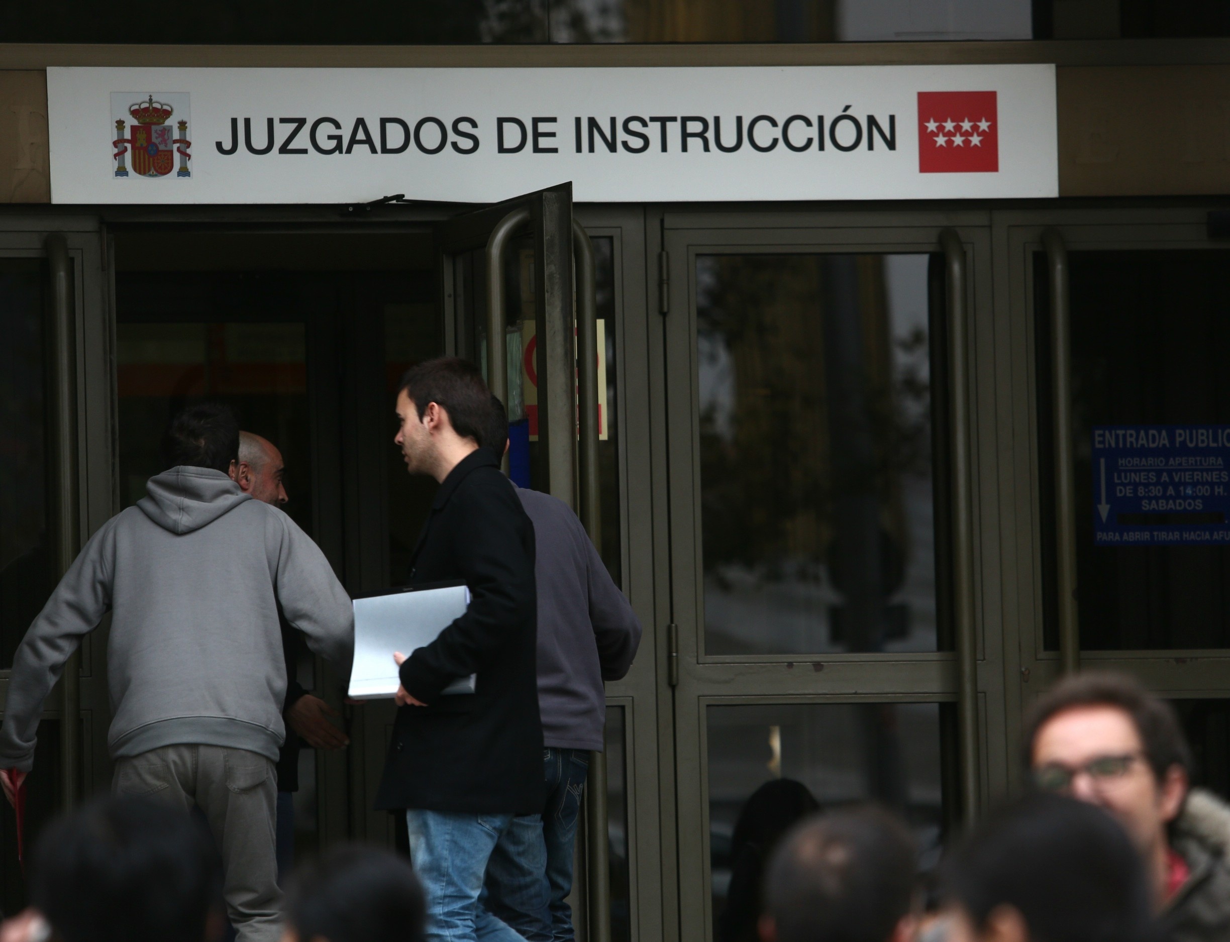 Pasan a disposición judicial once de los detenidos por el ataque a la sede del Govern en Madrid