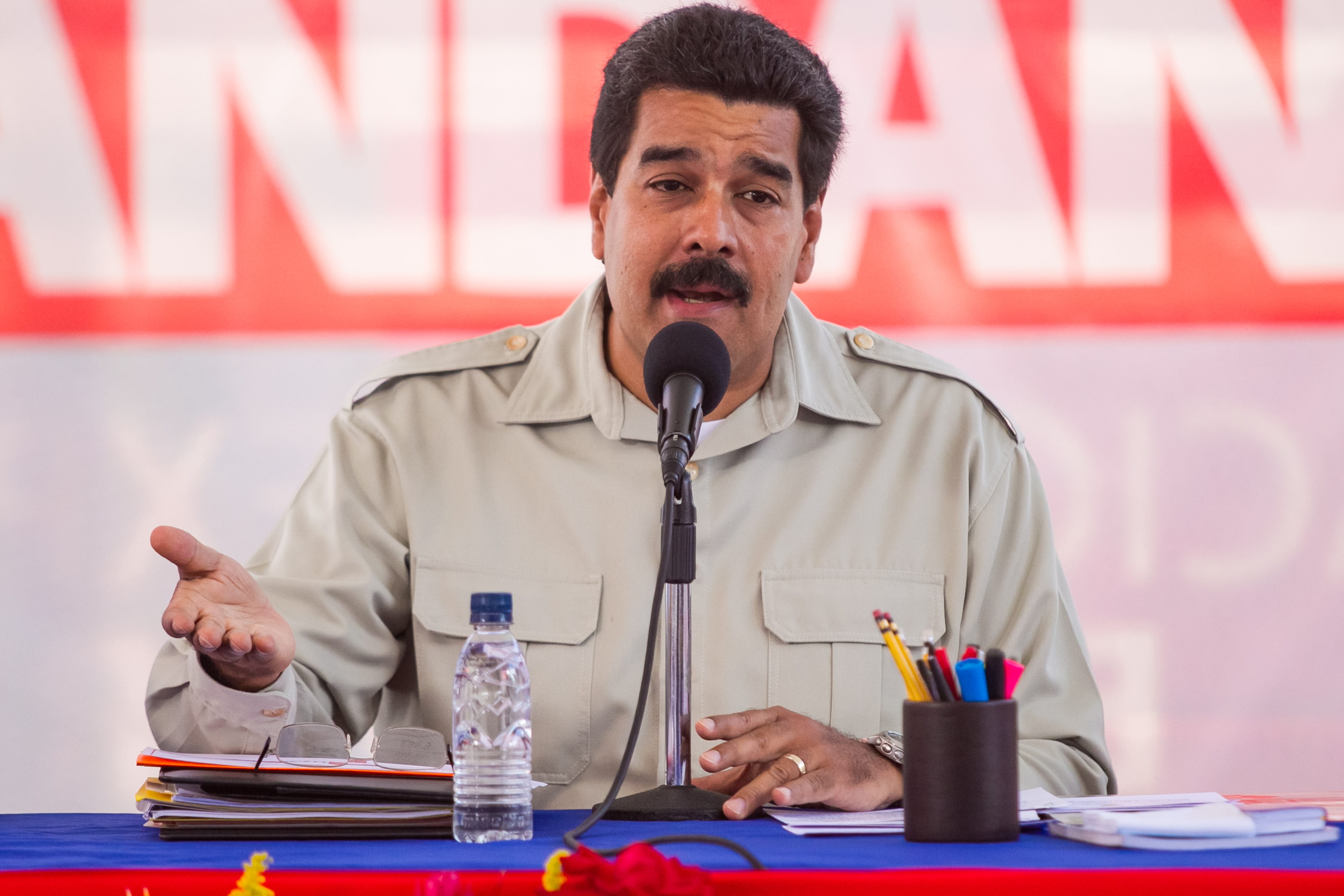 Maduro crea la línea »0800 Sabotaje» contra la especulación