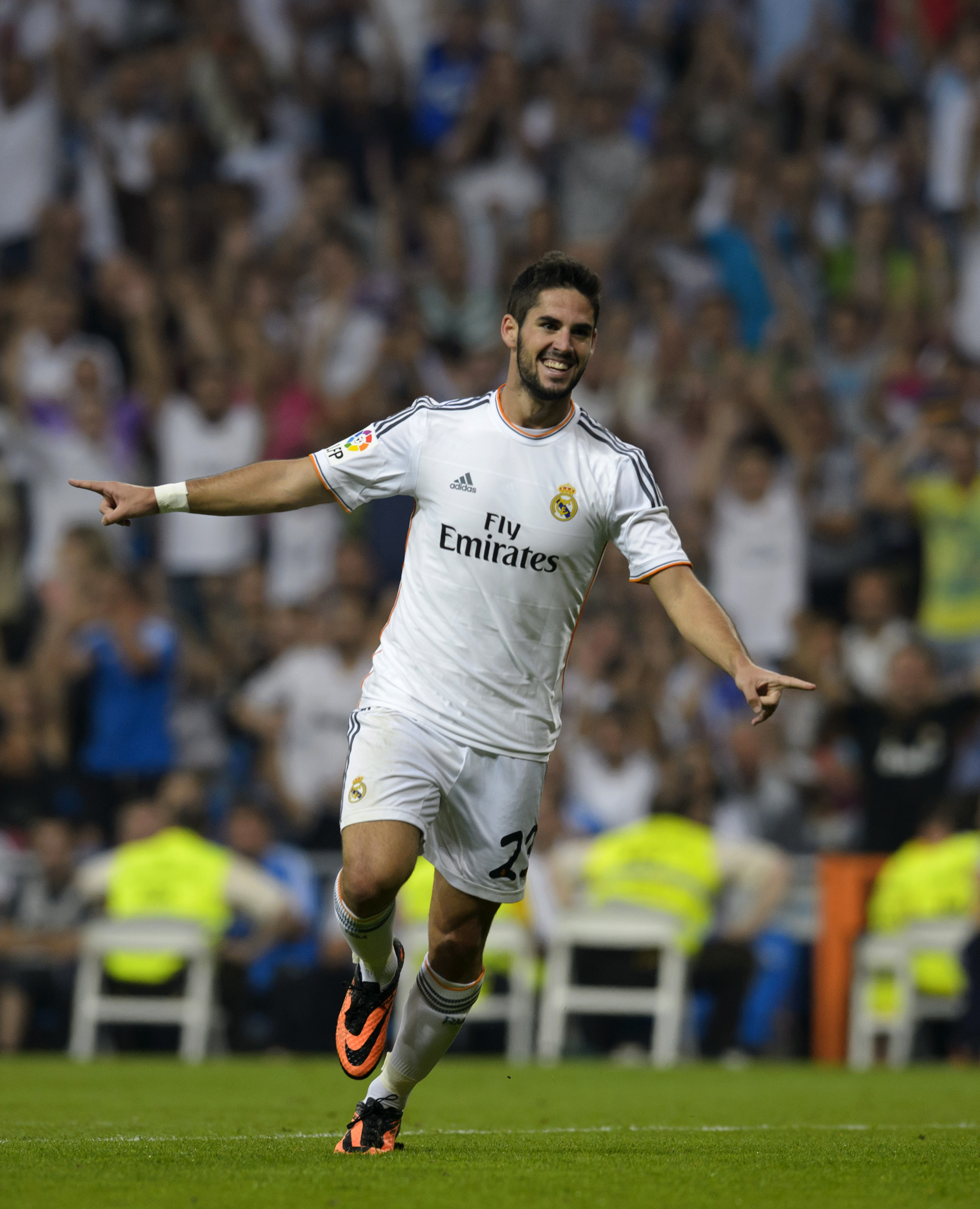 Isco puso en pie a un Bernabéu que tendrá que esperar un poco más a Bale