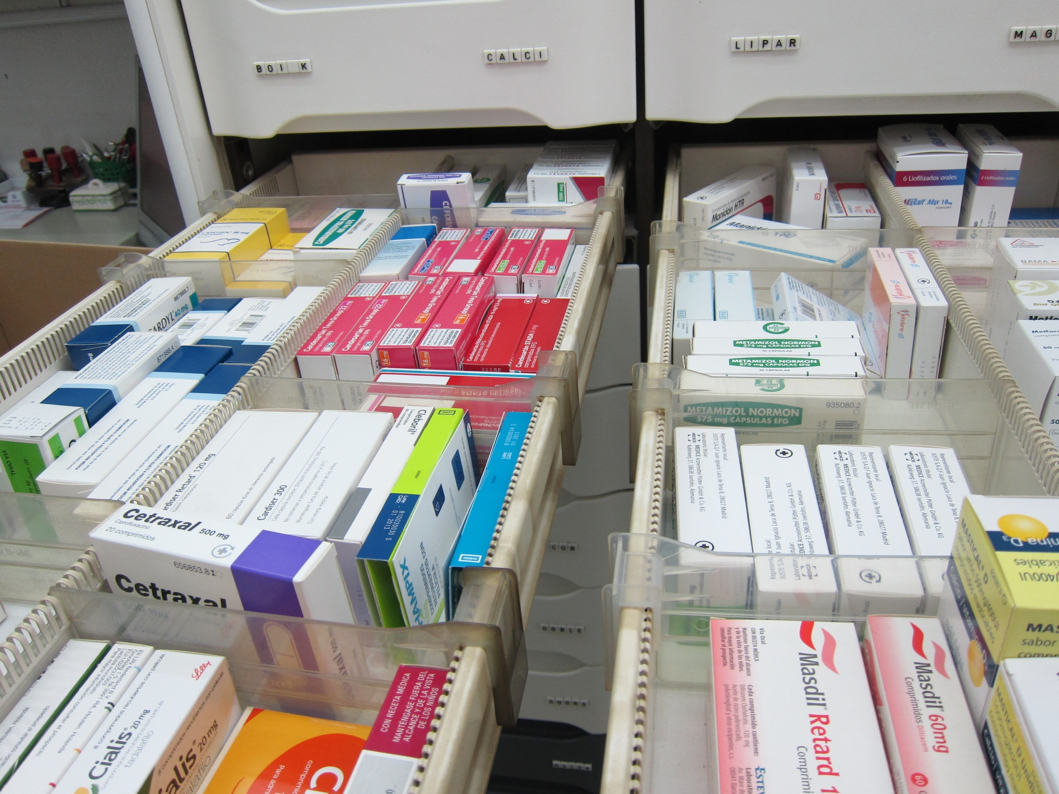 Cantabria aplicará «en el menor tiempo posible» el »copago» de medicamentos en farmacias de hospitales
