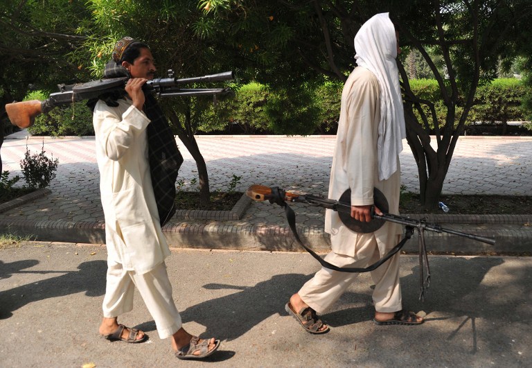Afganistán: según un informe los talibanes avanzan en la violación de derechos humanos: «Desde restricciones a las mujeres a la represión de protestas»