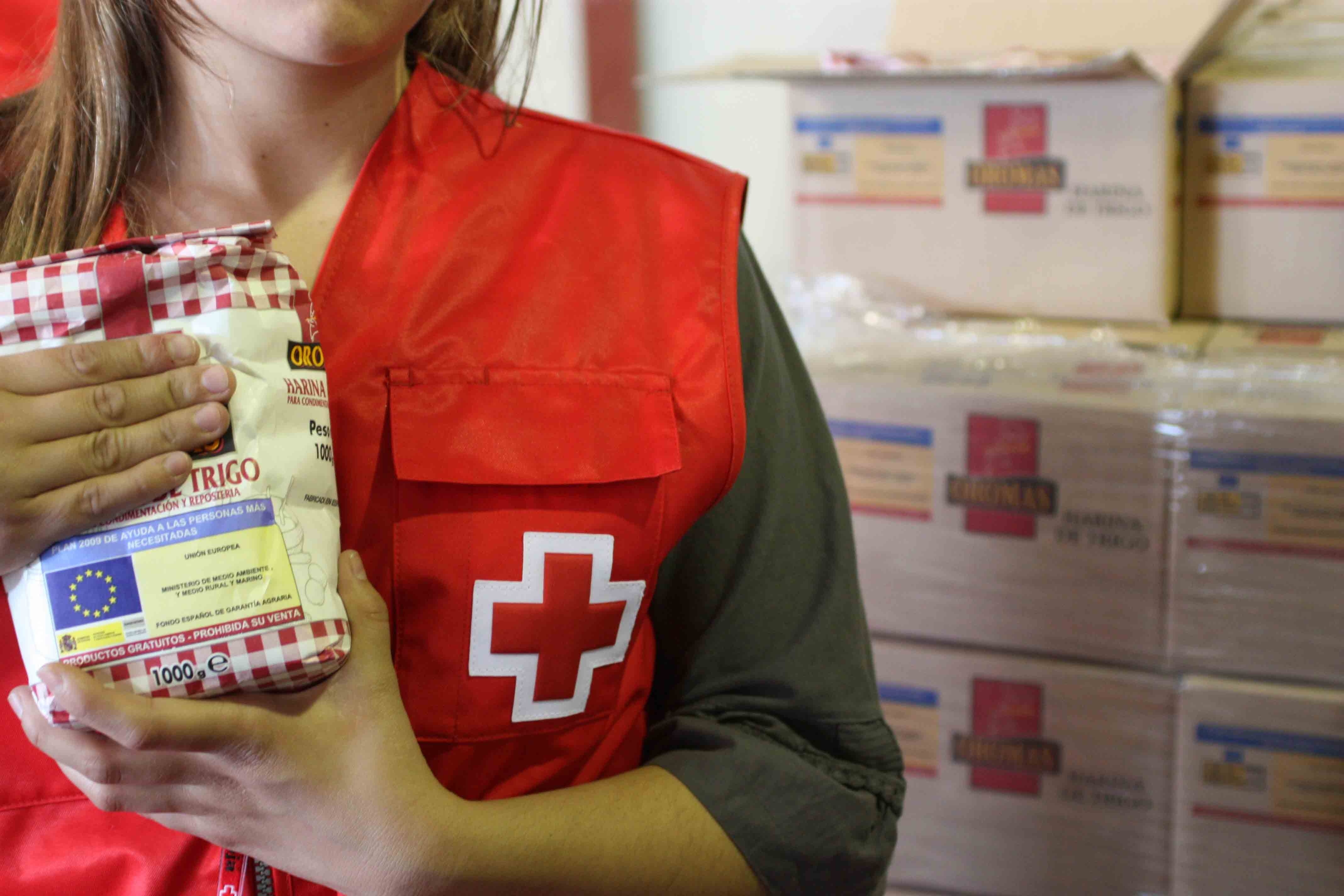 El »Día de la Banderita» de Cruz Roja apoya a los afectados por la crisis